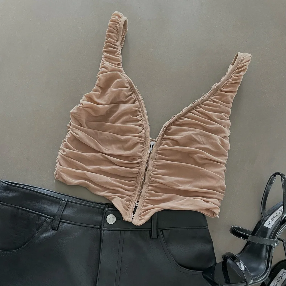 Nude crop top - Picture 1 of 6